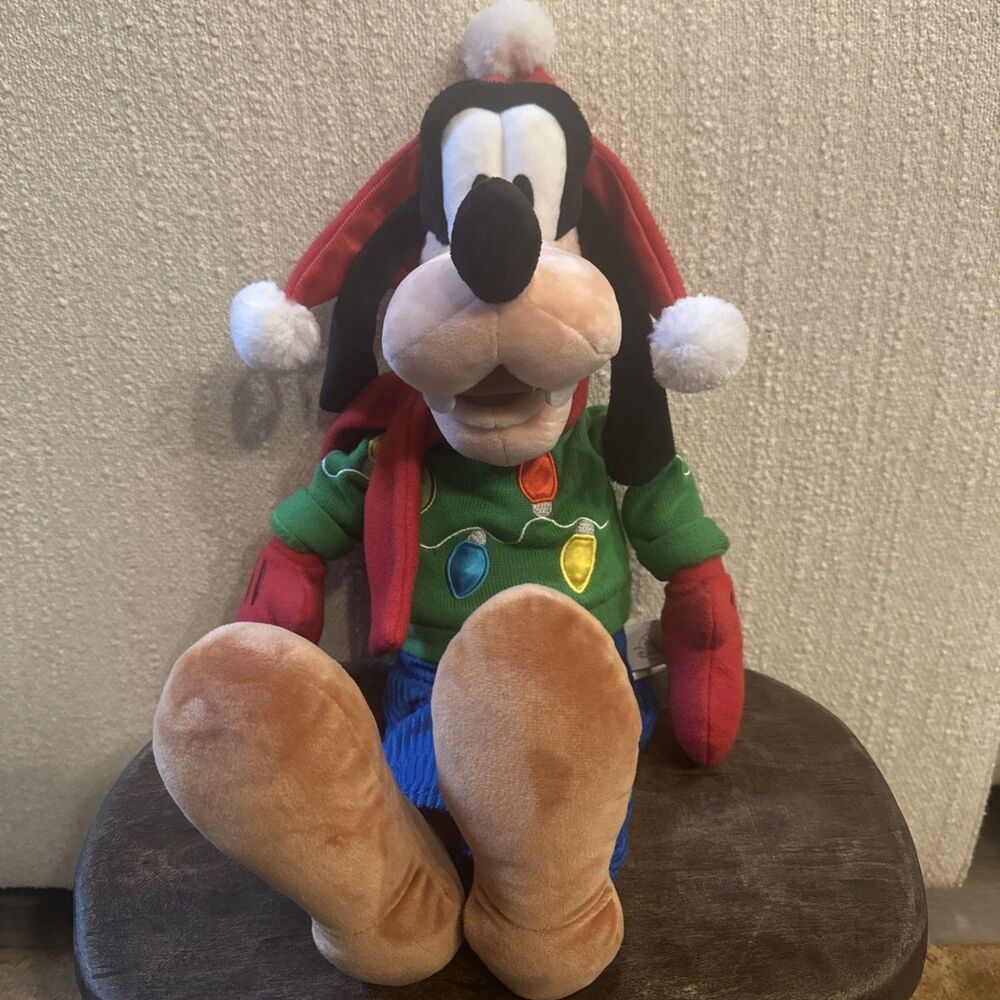 Disney 2017 GOOFY Christmas Holiday Plush 20" Sweater Bean Bag Bottom